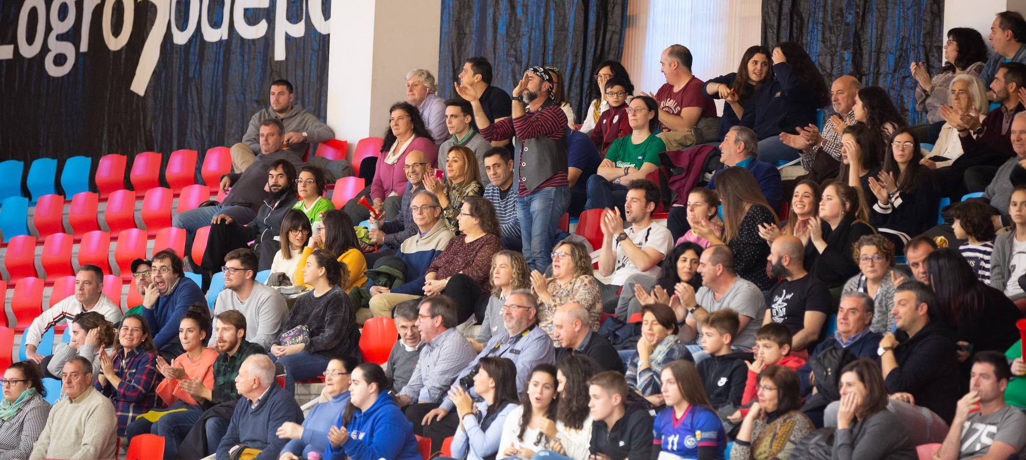 Las logroñesas vencen al OSACC Haro Rioja Voley con un 3-0 liderado por la capitana Dani y que les afianza en el liderato de la Liga Iberdrola