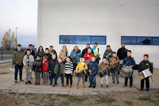 Componentes de la Banda de trompetas y tambores de la Vera Cruz de Nájera. :: 