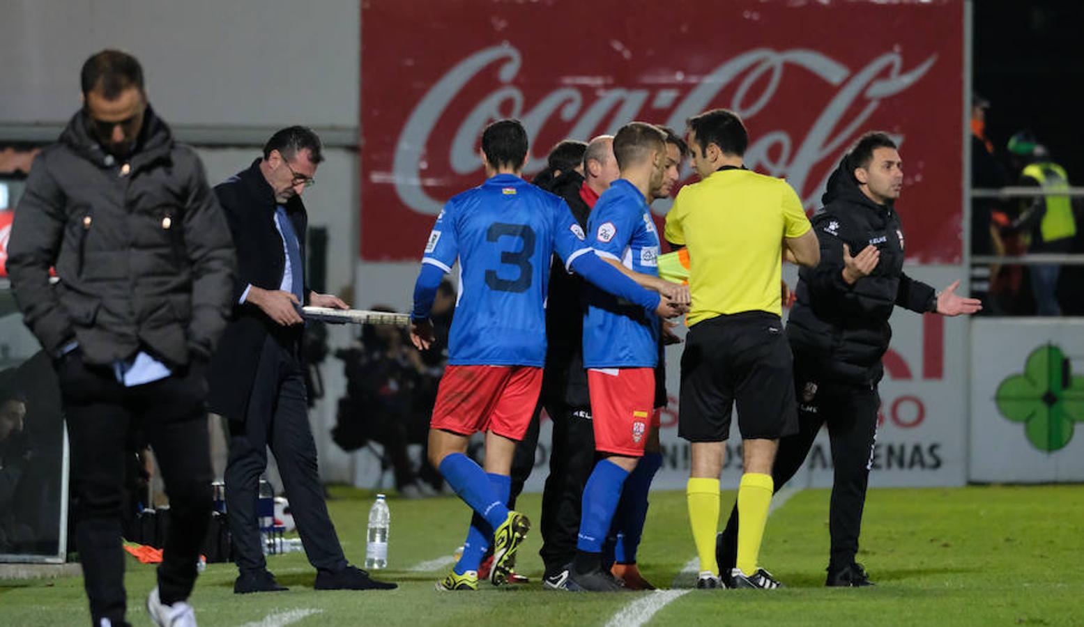 Cerca de un millar de aficionados riojanos acudieron ayer a Anduva para disfrutar con la UDL. La derrota (1-0) en casa del Mirandés no anuló las buenas esperanzas de este equipo y de su afición para la temporada. 