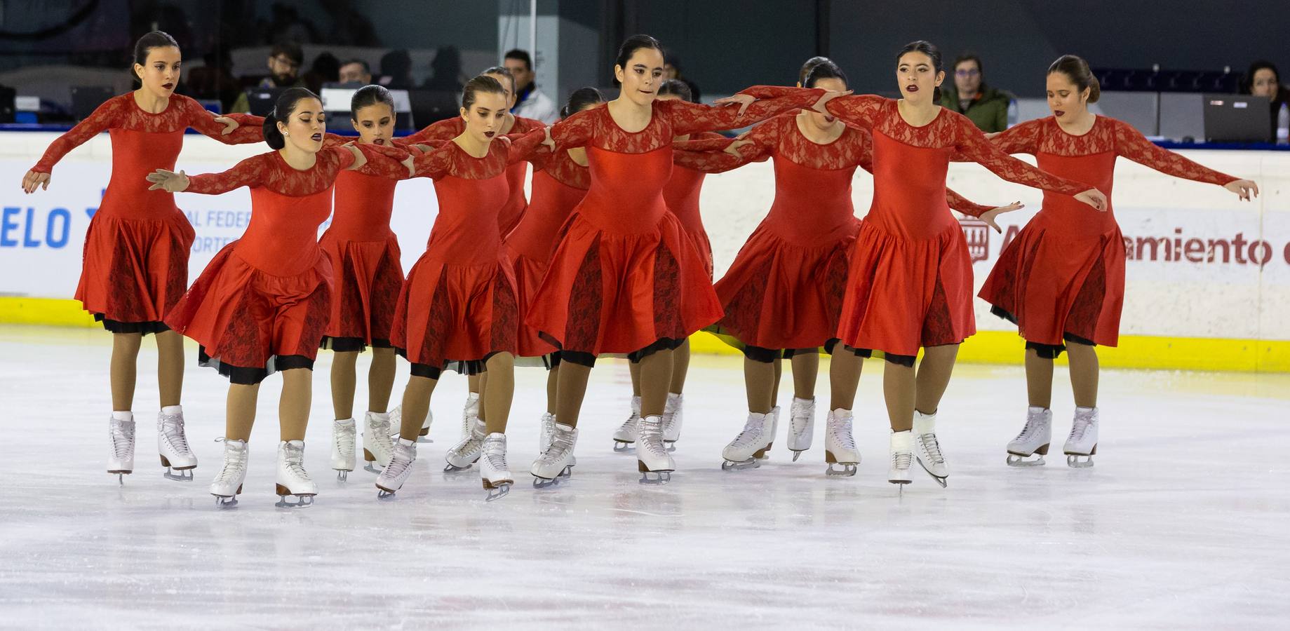 El patinador madrileño llenó Lobete para su exhibición de despedida.