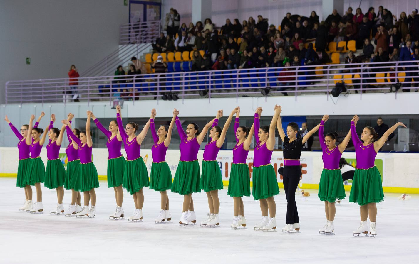 El patinador madrileño llenó Lobete para su exhibición de despedida.