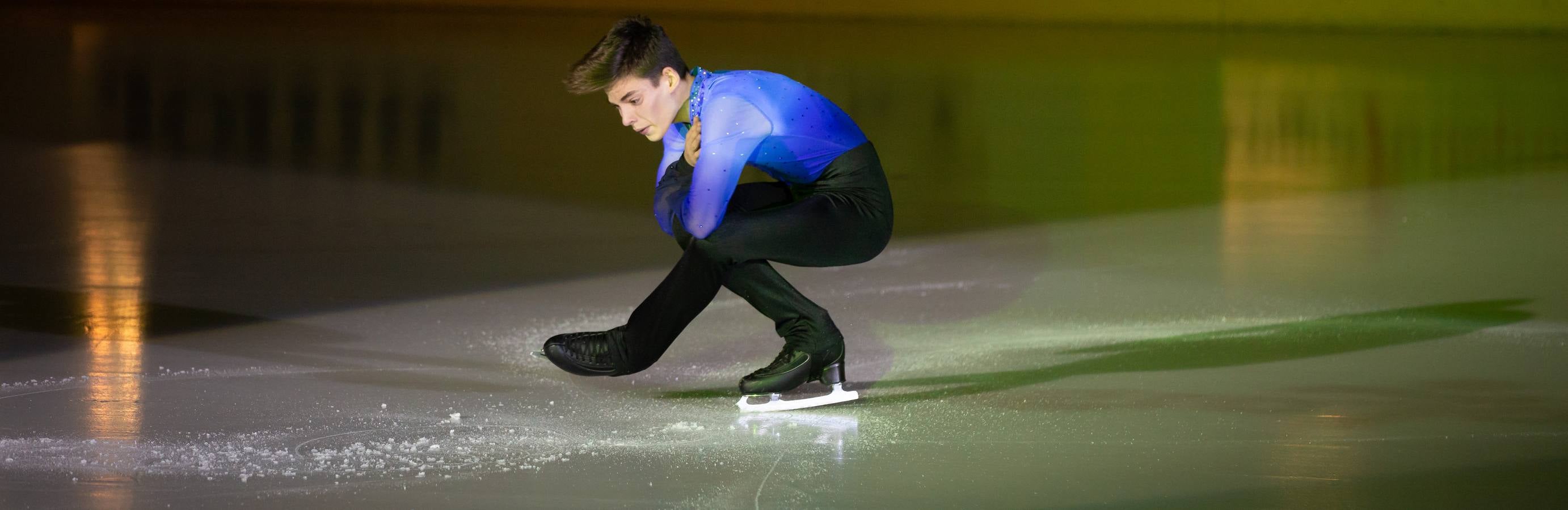 El patinador madrileño llenó Lobete para su exhibición de despedida.