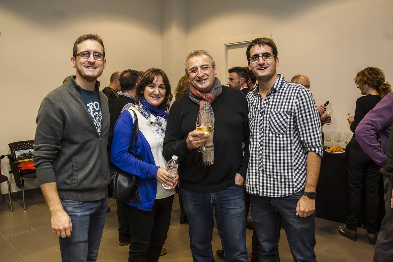 Los ganadores de la octava edición del Rally recibieron sus premios y disfrutaron de un vino de Rioja entre amigos..