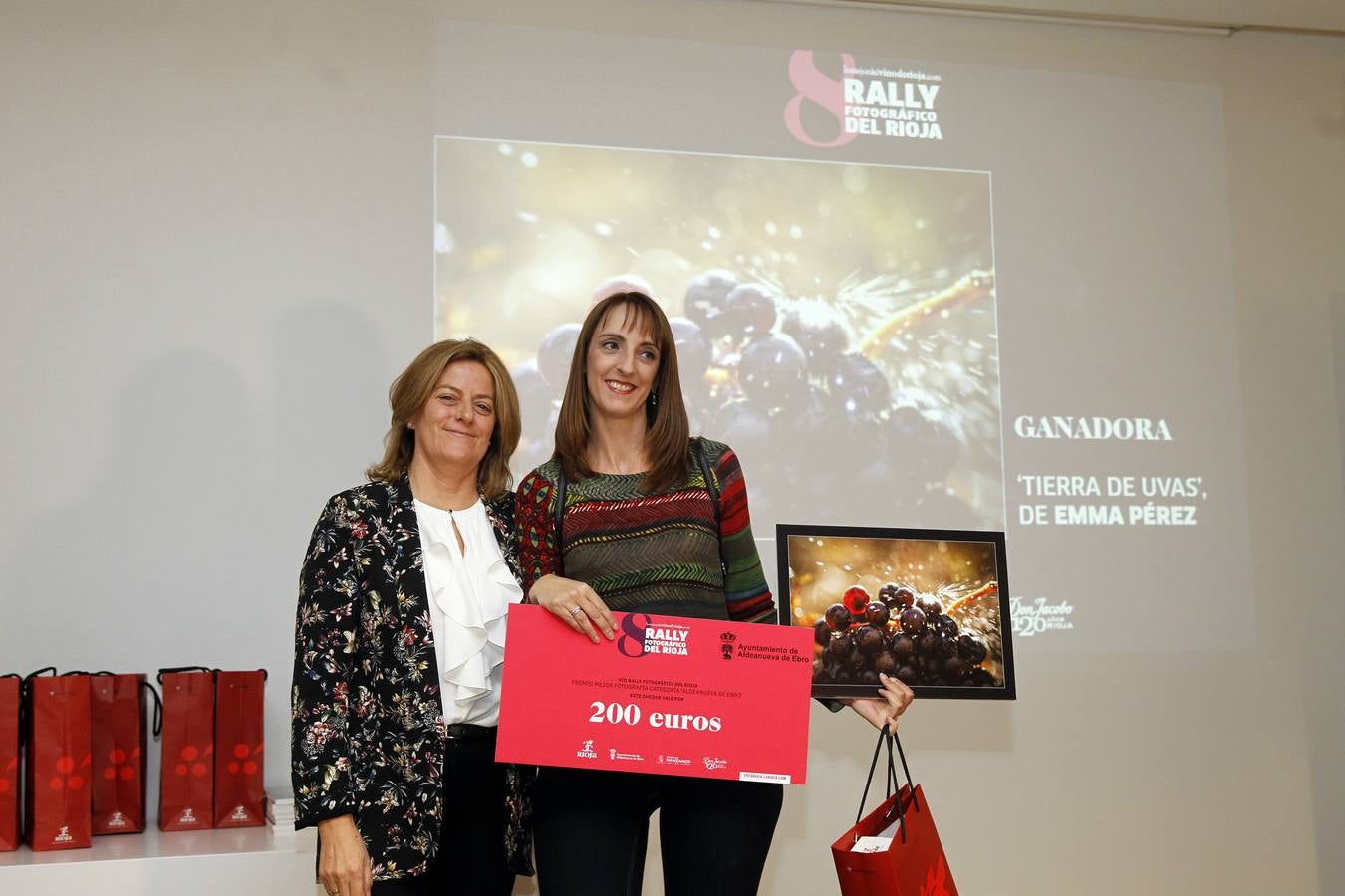 Los ganadores de la octava edición del Rally recibieron sus premios y disfrutaron de un vino de Rioja entre amigos..