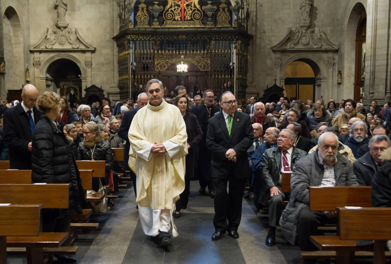 Gamarra pide amparo a la Virgen de la Esperanza para erradicar la violencia contra mujeres