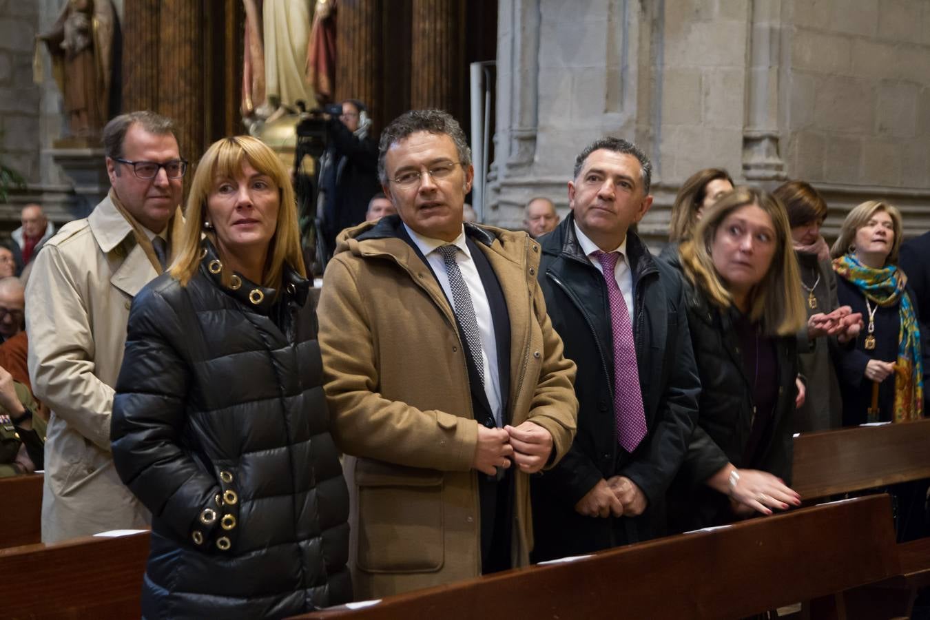 Gamarra pide amparo a la Virgen de la Esperanza para erradicar la violencia contra mujeres