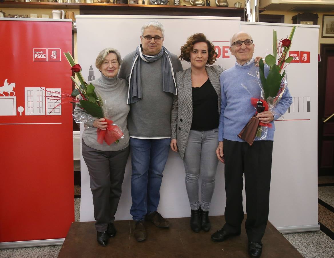 Afiliados y amigos se reunieron ayer en el Café Moderno para celebrar el comienzo de las fiestas de Navidad.