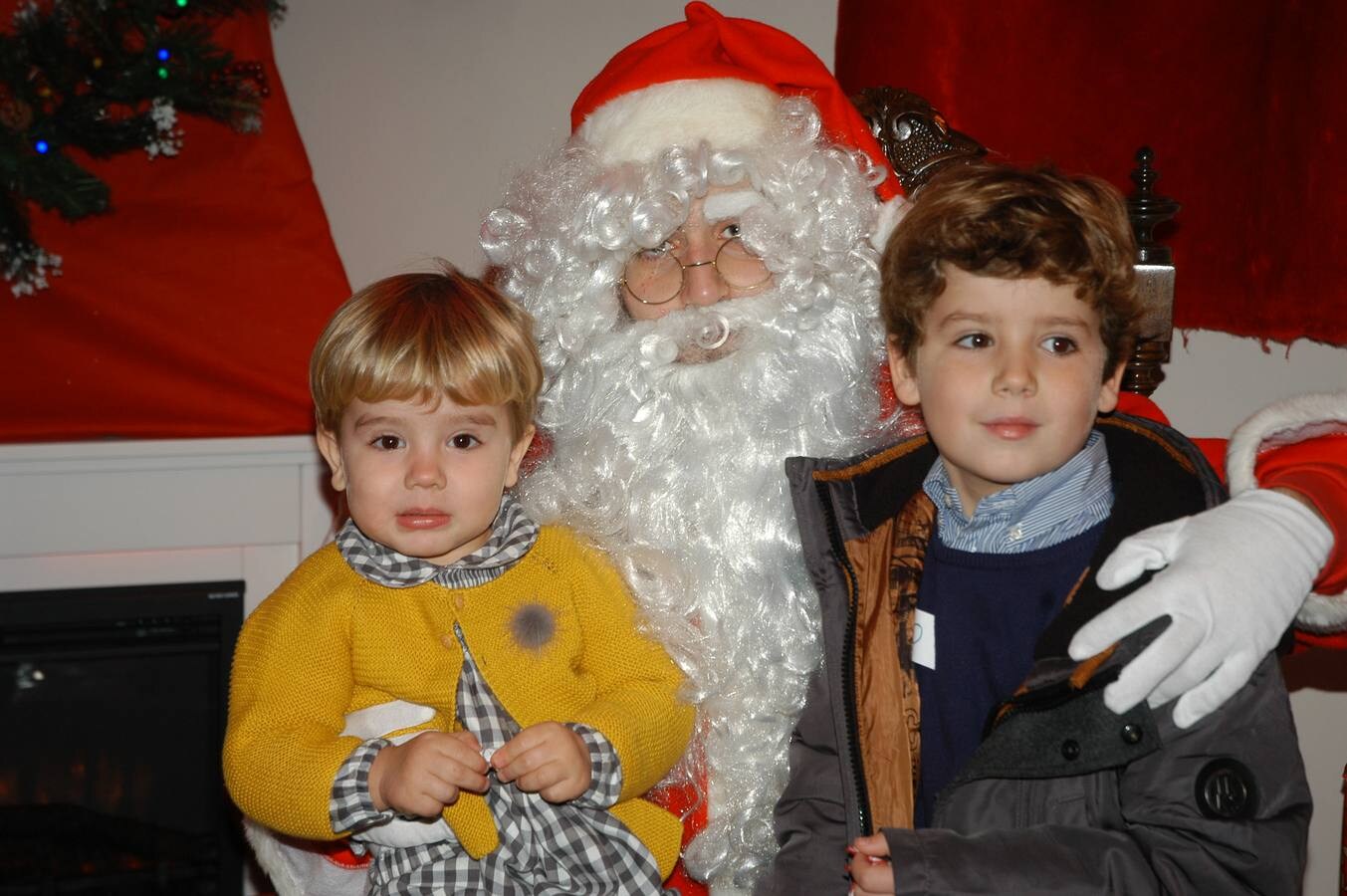 Diversas actividades han llenado estos días de espíritu navideño la localidad de Calahorra: belenes, música, Papá Noel, concurso de villancicos...