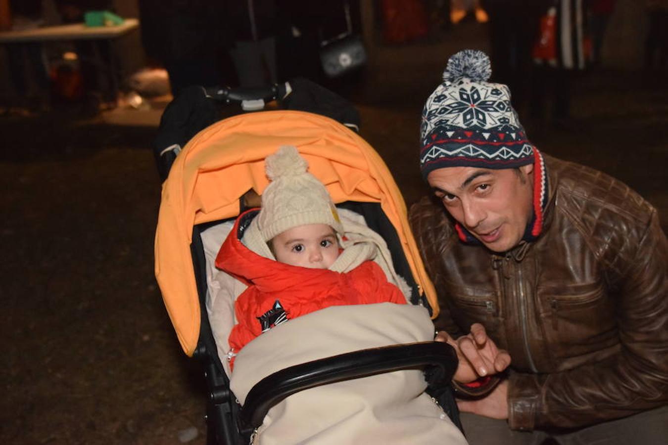 Más de 150 vecinos escenificaron en el Monte Viso el Nacimiento de Jesús, en una cita que cumple 48 años