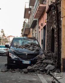 Imagen secundaria 2 - Imágenes de Sicilia tras la erupción del Etna. 