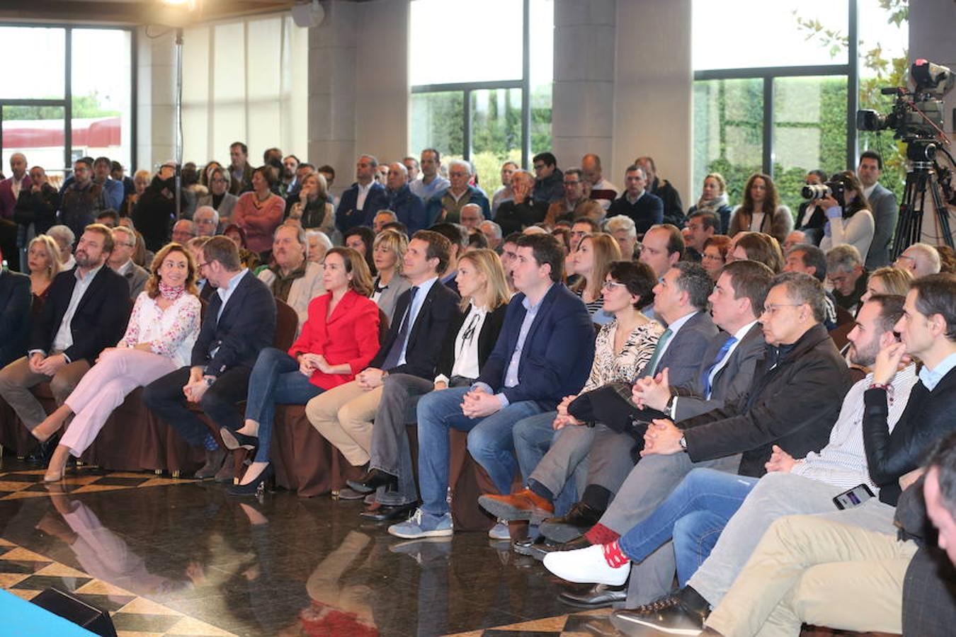 El presidente del PP presentó a José Ignacio Ceniceros y Cuca Gamarra como candidatos a presideir el Gobierno de La Rioja y la alcaldía de Logroño en el que puede catalogarse como primer acto de campaña de los populares para las elecciones del 2019