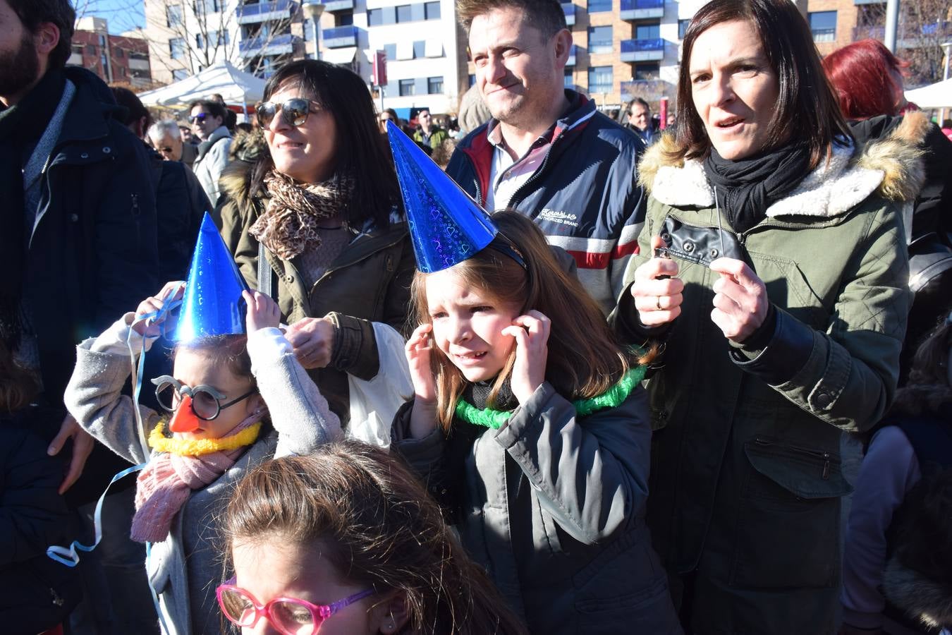 El barrio logroñés celebra una «nochevieja» con anticipación para los más pequeño