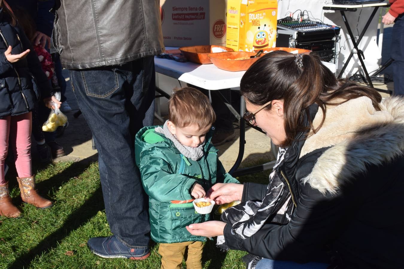 El barrio logroñés celebra una «nochevieja» con anticipación para los más pequeño