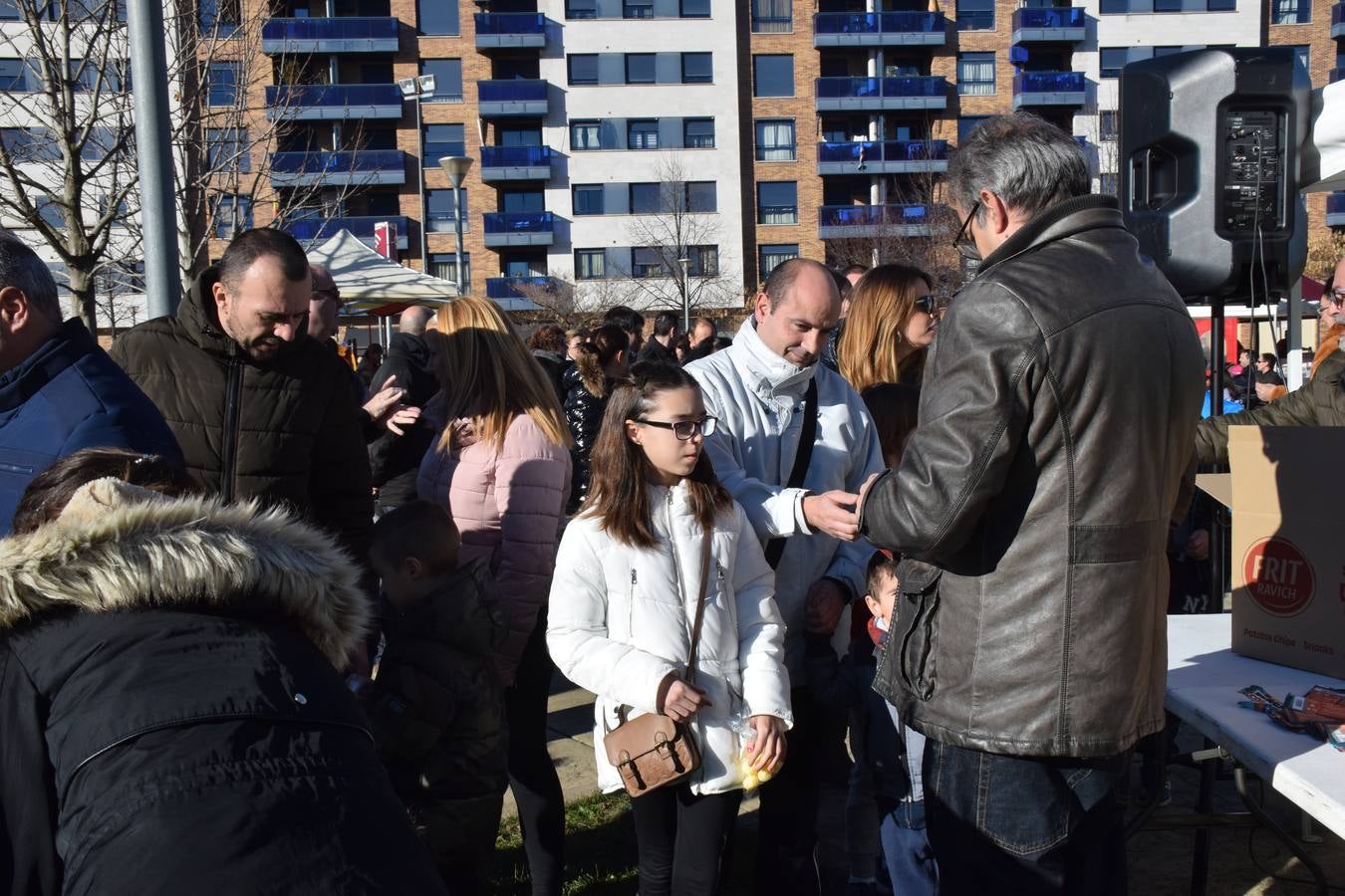 El barrio logroñés celebra una «nochevieja» con anticipación para los más pequeño