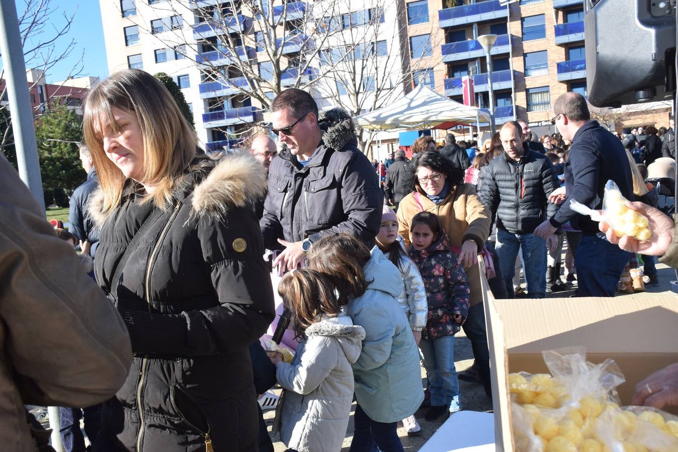 El barrio logroñés celebra una «nochevieja» con anticipación para los más pequeño