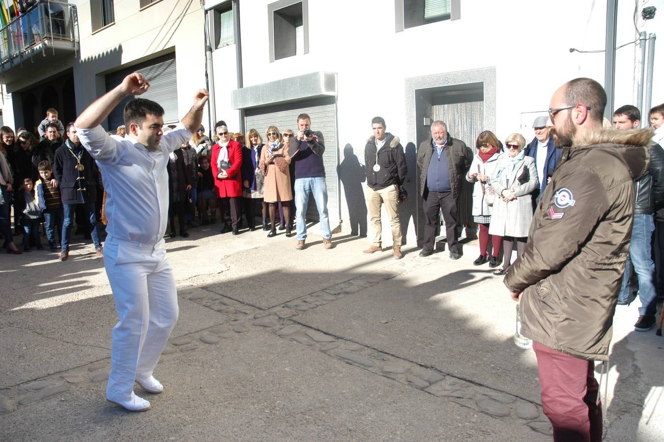 Baile a cargo del mayordomo de los Hermanos del Niños, Gonzalo Pérez Jiménez.