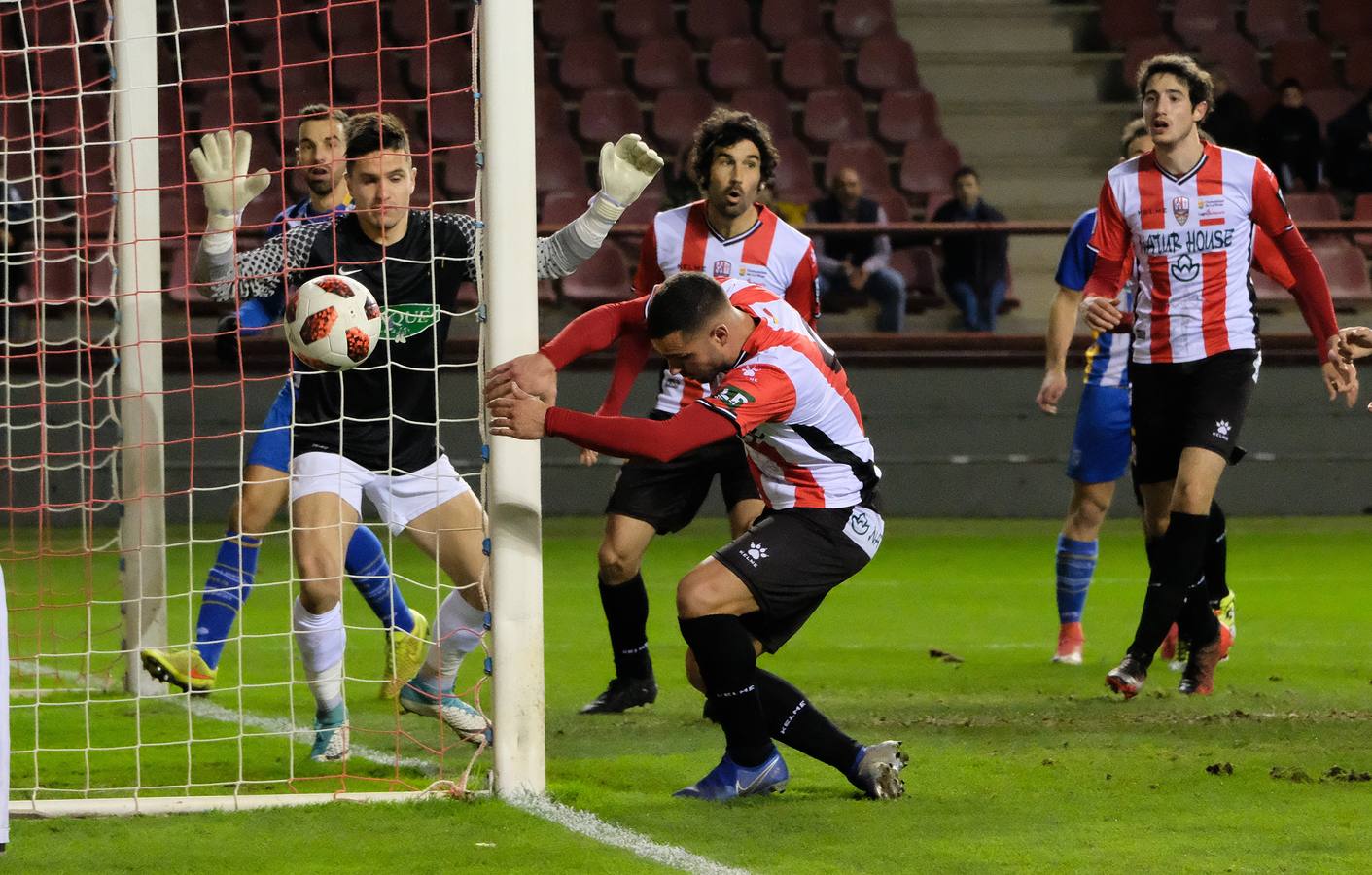 La UDL gana al Durango con un tempranero gol de Víctor López
