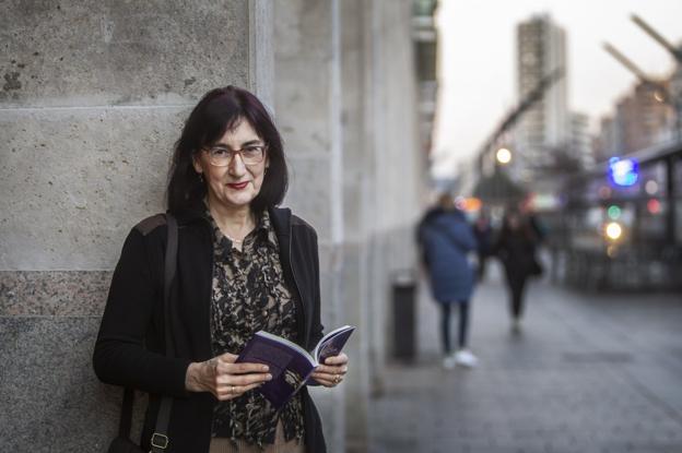 «Lo que yo querría escribir ya está escrito, me conformo con que mis historias gusten»