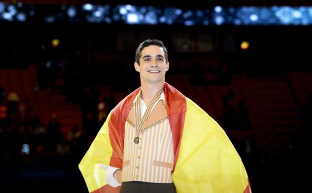 El patinador Javier Fernández.