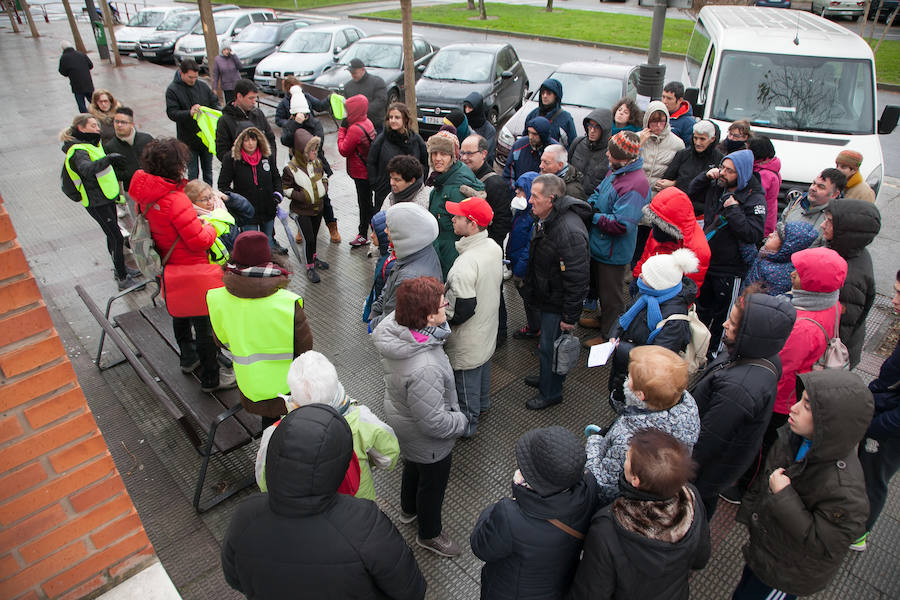 A pesar del tiempo desapacible, los ciudadanos se unieron a la iniciativa en Logroño