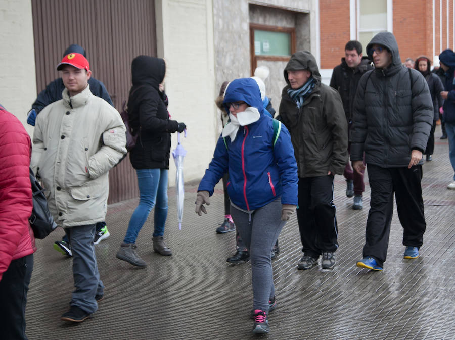 A pesar del tiempo desapacible, los ciudadanos se unieron a la iniciativa en Logroño