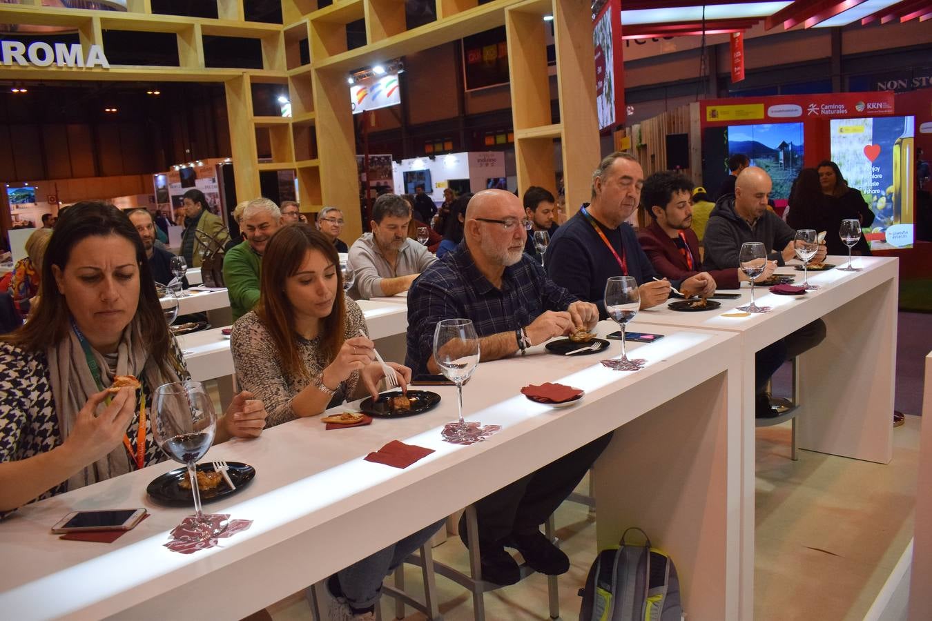 Las imágenes de la presencia riojana en Fitur 2019