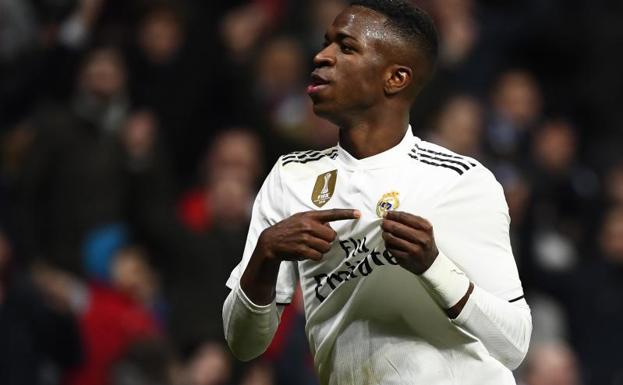 Vinicius celebrando el primer gol. 