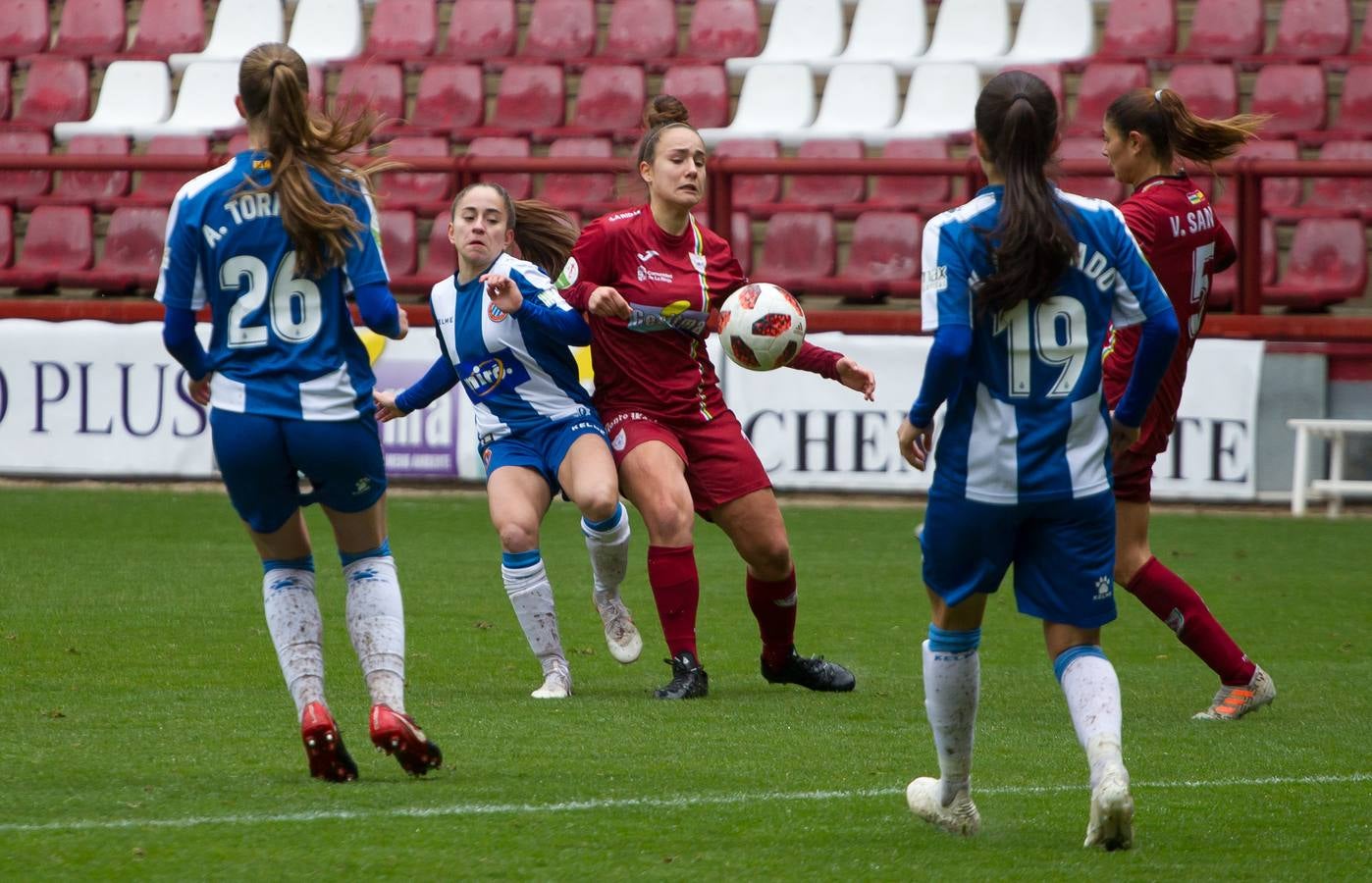 Fotos: El EDF Logroño vence al Espanyol en Las Gaunas