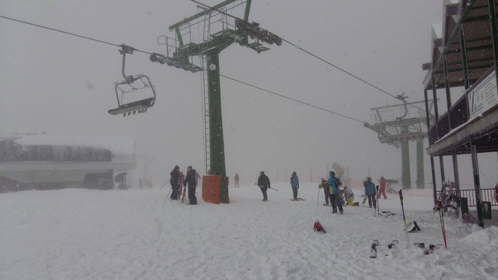 La localidad y la estación de esquí también han tenido un fin de semana de temporal