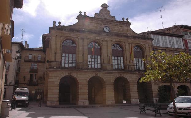 Seis personas optan a cubrir una plaza de interventor en el Ayuntamiento de Haro