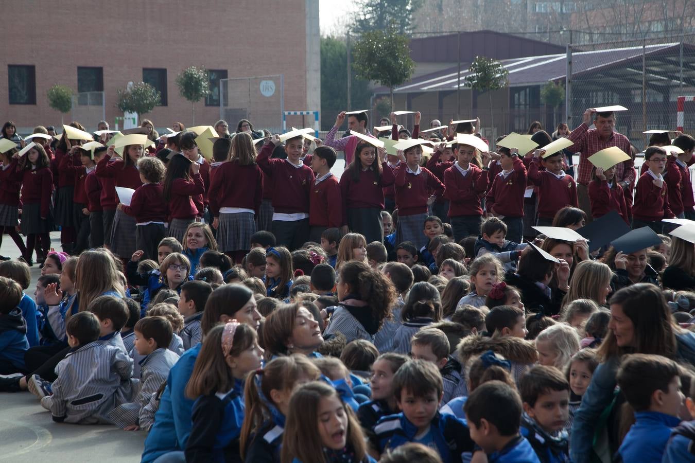 Fotos: Actos del Día Internacional del Cáncer Infantil en Jesuítas de Logroño