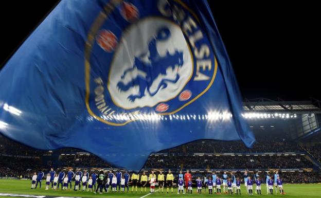 Bandera del Chelsea en Stamford Bridge.