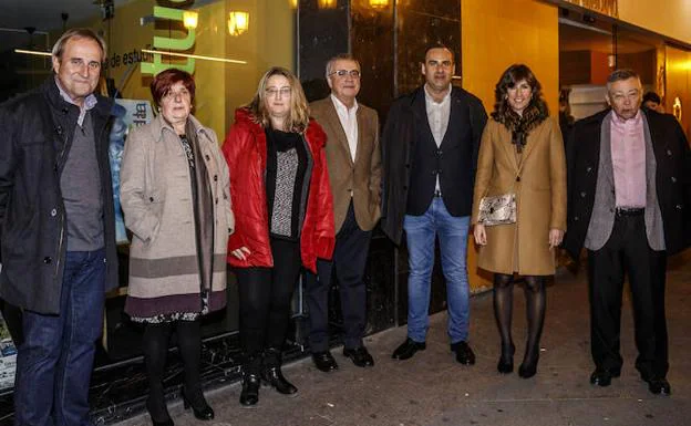 Emilio Sojo, Cristina Lerena, Manuela Aguado, Miguel Ángel San Martín, Raúl García, Mayra Lazcanoiturburu y Felipe Frías. 