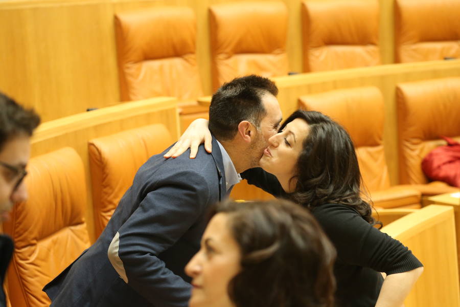 Imágenes de la sesión plenaria del Parlamento de La Rioja en la que PP y Cs han tumbado la propuesta socialista para la gratuidad educativa de 0 a 3 años