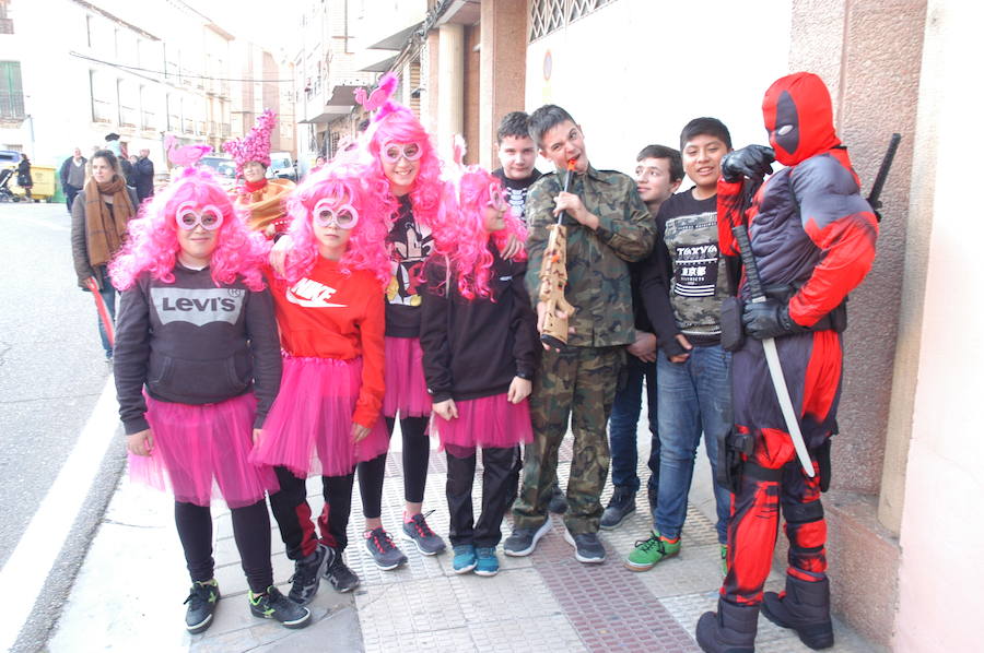 Imaginación y participación. Los carnavales de Cervera merecen una visita como se puede ver en las imágenes.