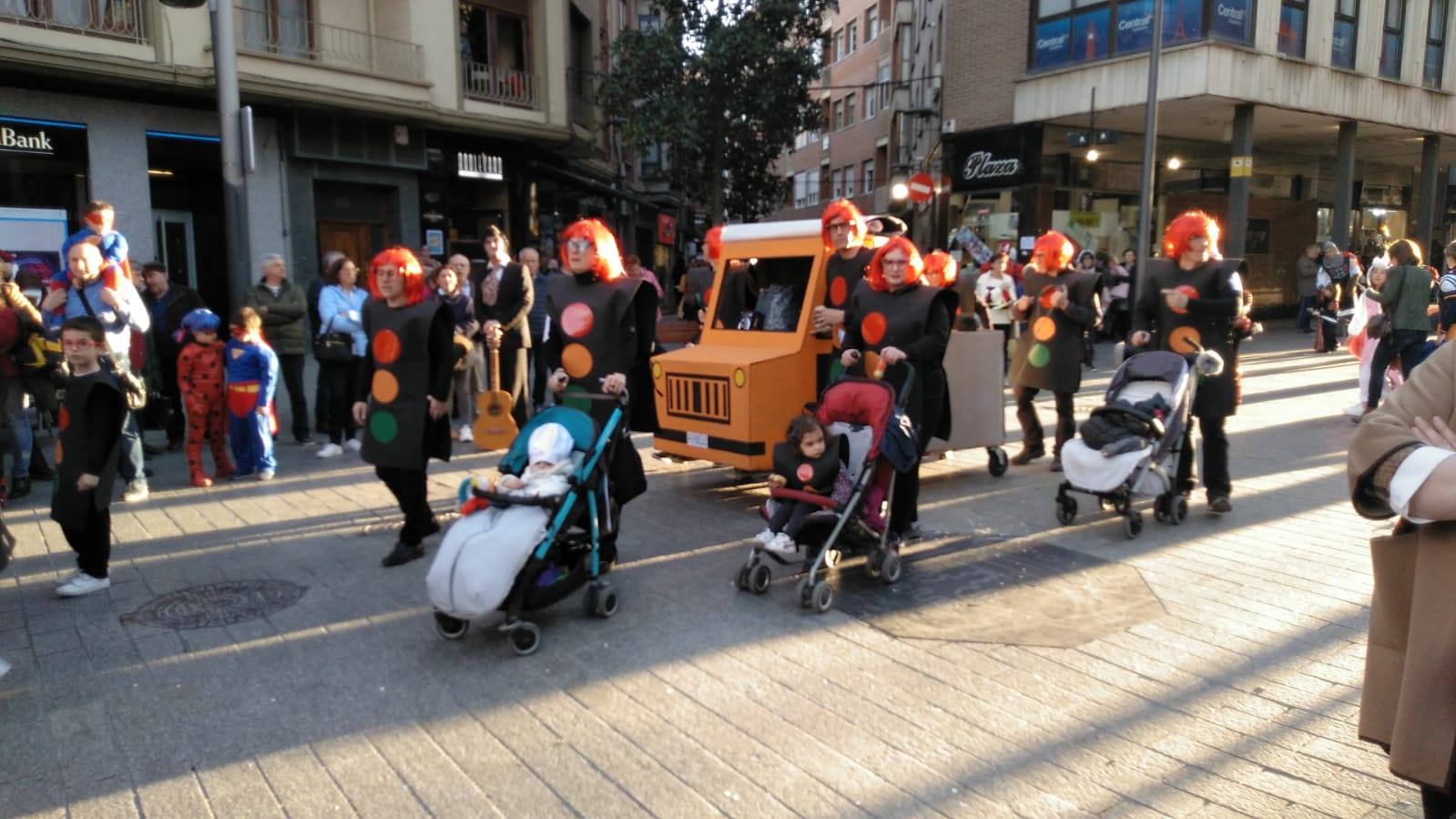 Los arnedanos se lanzaron a la calle para disfrutar del Carnaval