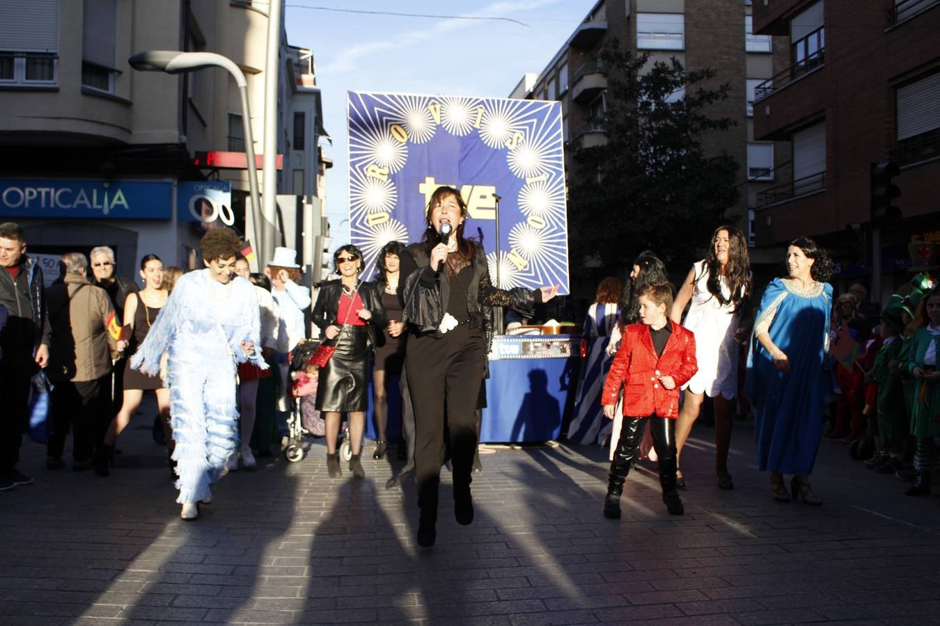 Los arnedanos se lanzaron a la calle para disfrutar del Carnaval