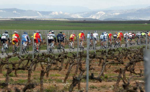 La Vuelta Ciclista a La Rioja se suspende 'sine die'