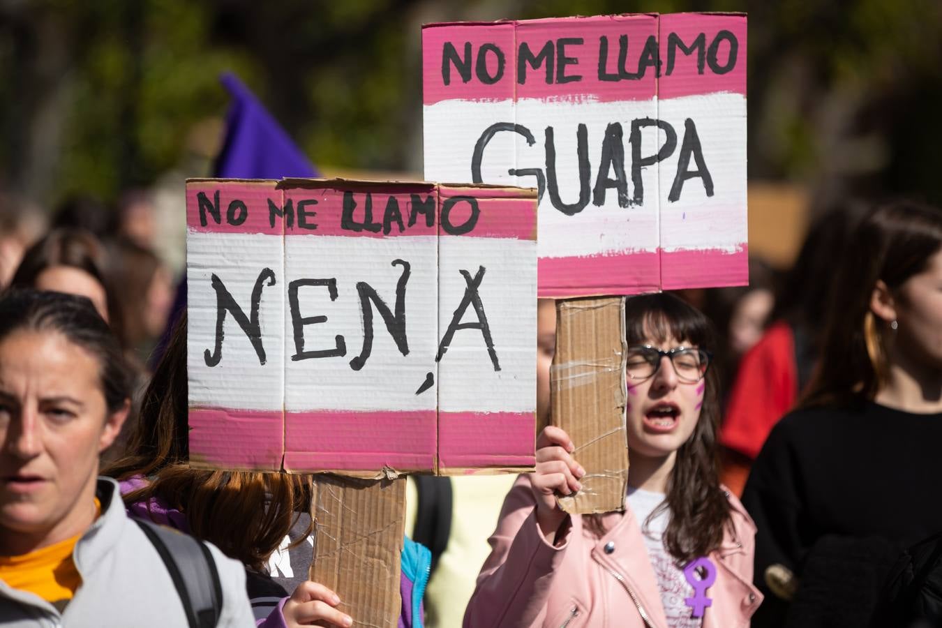 Fotos: La manifestación feminista estudiantil en Logroño, de camino a La Concha