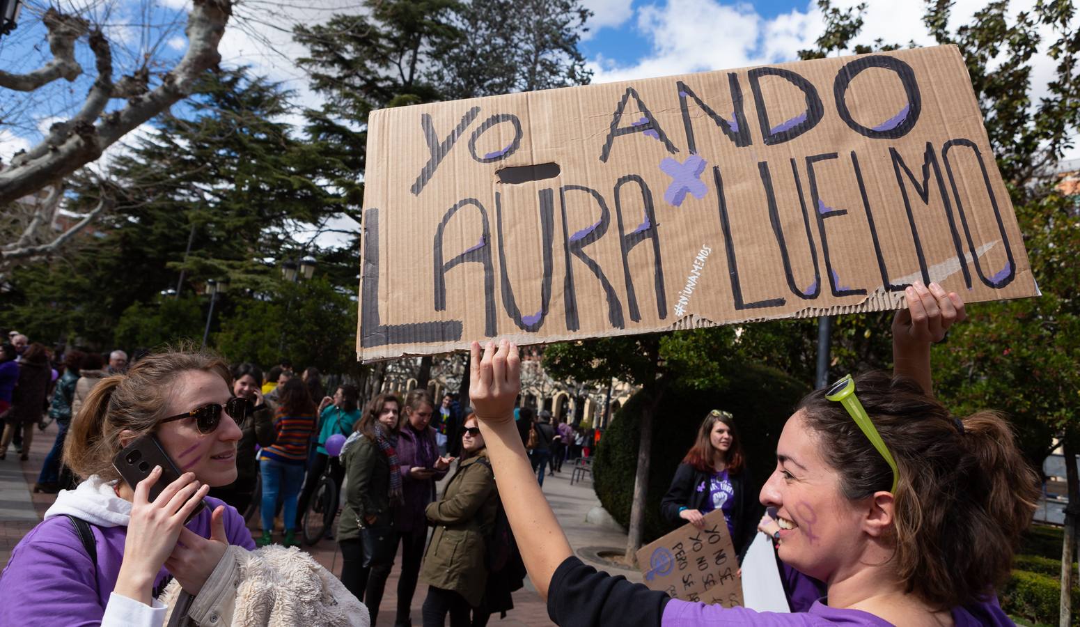 Fotos: La manifestación feminista estudiantil en Logroño, de camino a La Concha