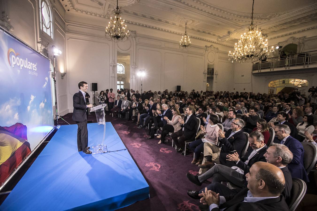 Fotos: Casado presenta en Logroño a los candidatos para las alcaldías de las cabeceras de comarca