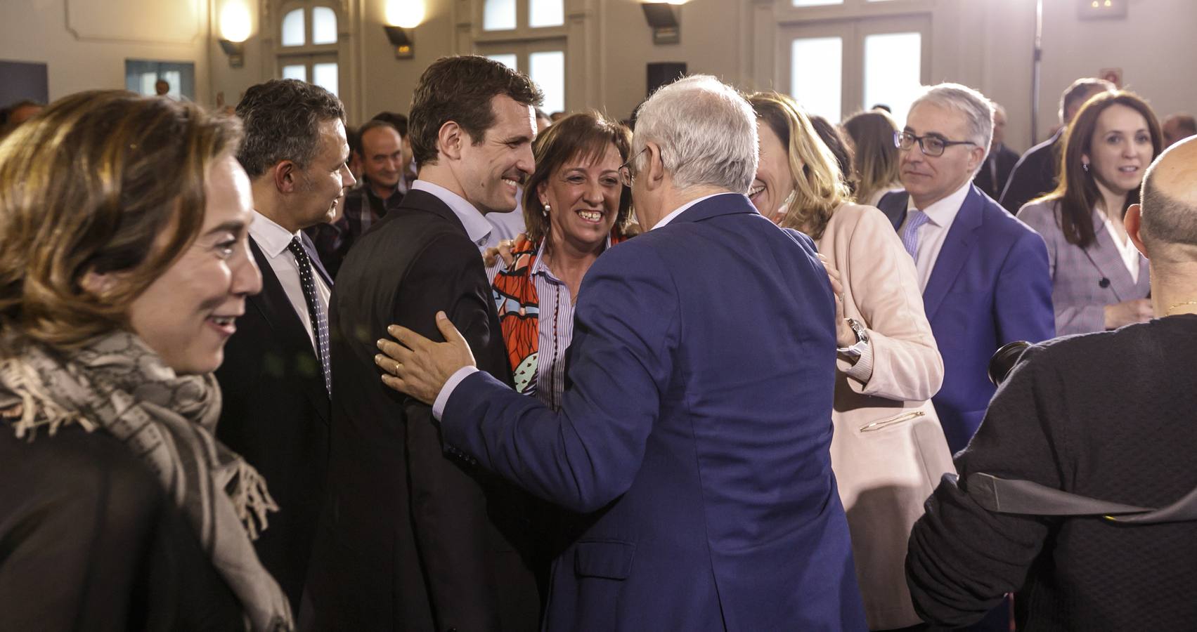 Fotos: Casado presenta en Logroño a los candidatos para las alcaldías de las cabeceras de comarca