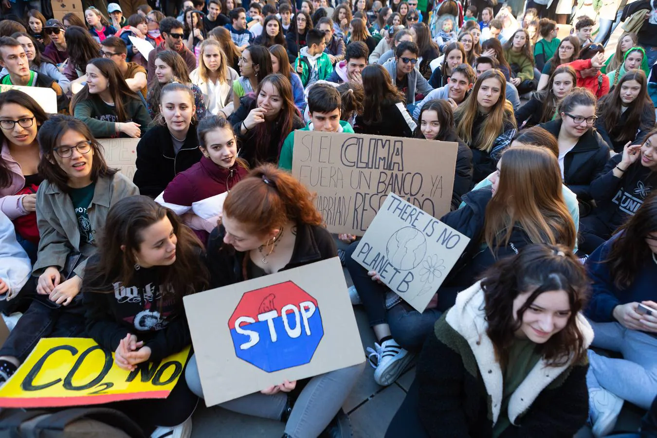 El 15M Climático ha reunido a varios centenares de personas en su primera cita