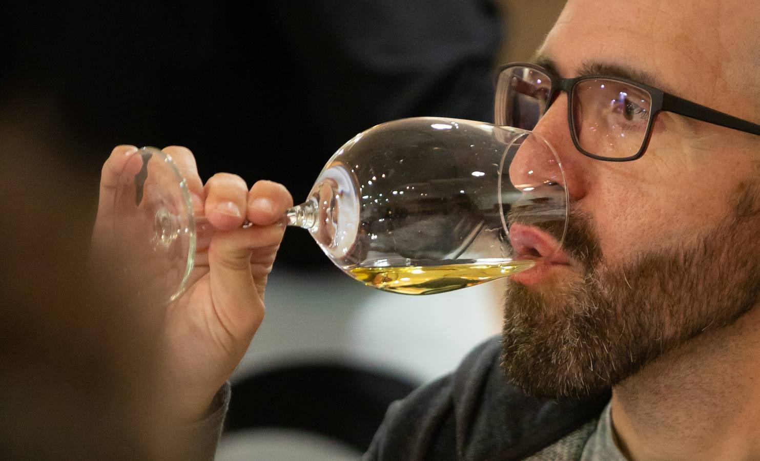 Esperanza Elías, enóloga de Rioja Vega, presentó los nuevos vinos de la bodega de Viana.