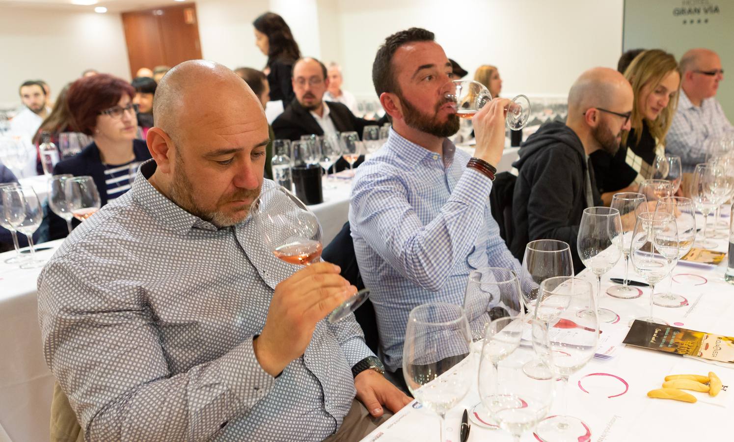 Esperanza Elías, enóloga de Rioja Vega, presentó los nuevos vinos de la bodega de Viana.