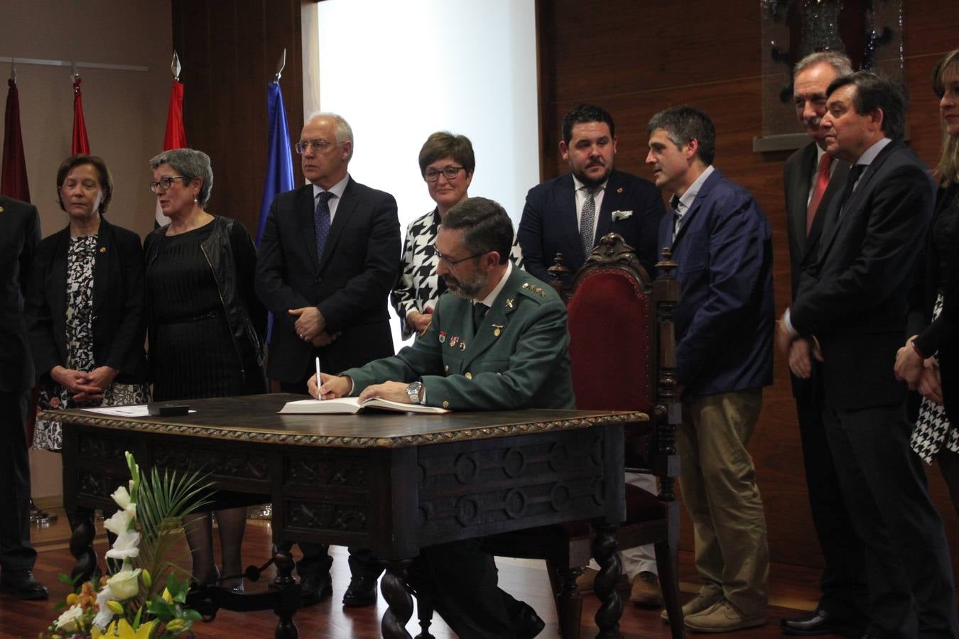 El Ayuntamiento de Alfaro nombra hijo predilecto al coronel José Antonio Iglesias Pollo