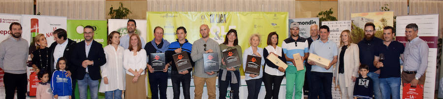 Los ganadores del encuentro recibieron los premios