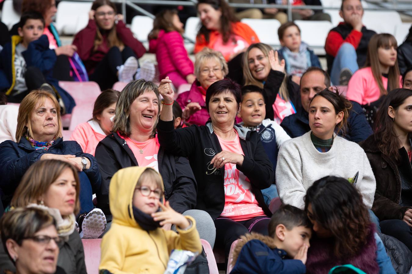 Fotos: Las Gaunas se tiñe de rosa