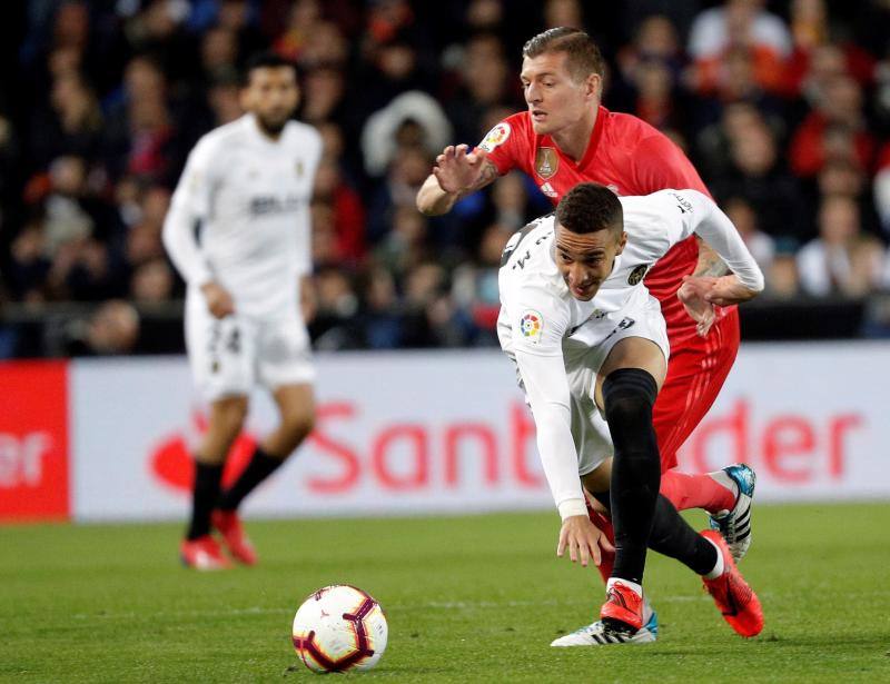 El Valencia y el Real Madrid se enfrentaron en Mestalla en la 30ª jornada de Liga.