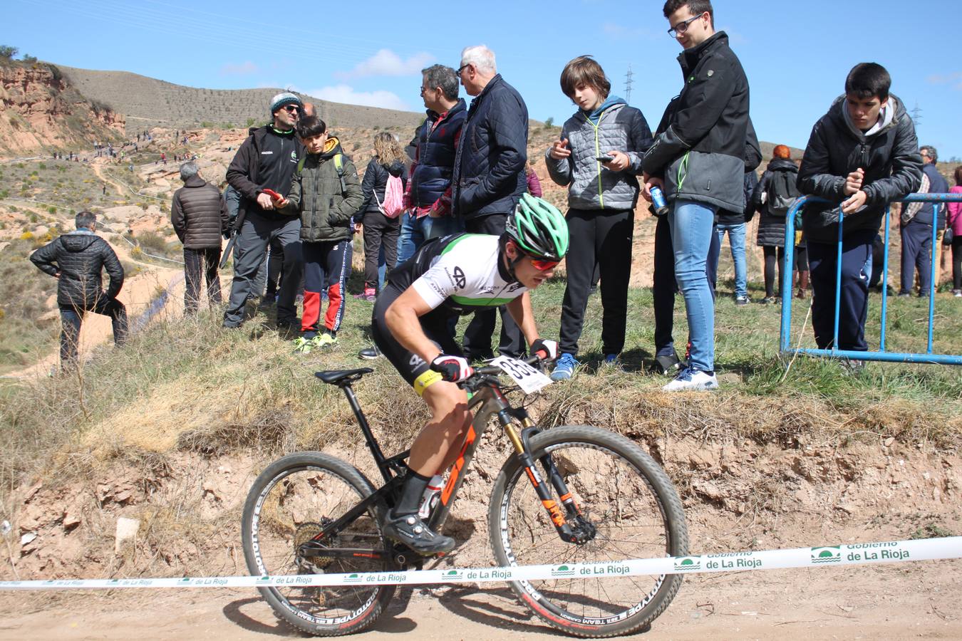 Con la ausencia de Carlos Coloma y Rocío del Alba, la quinta edición de la XCO Internacional Ciudad del Calzado ha reunido a 600 corredores en Arnedo